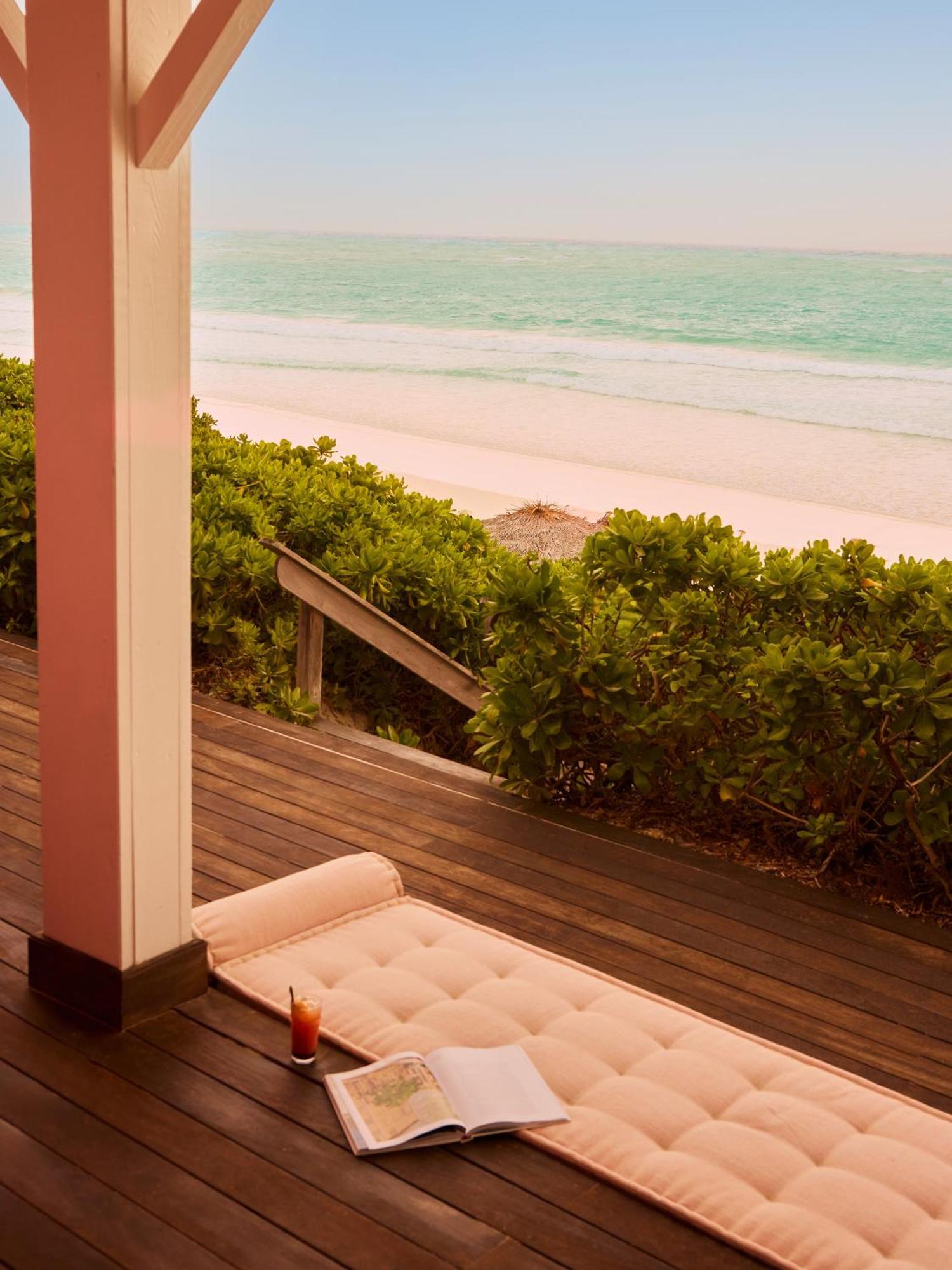 Coral Sands Inn & Cottages Dunmore Town Luaran gambar
